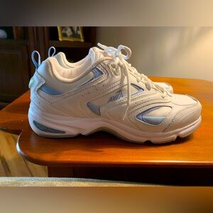 Avia 330 Leather Sneakers